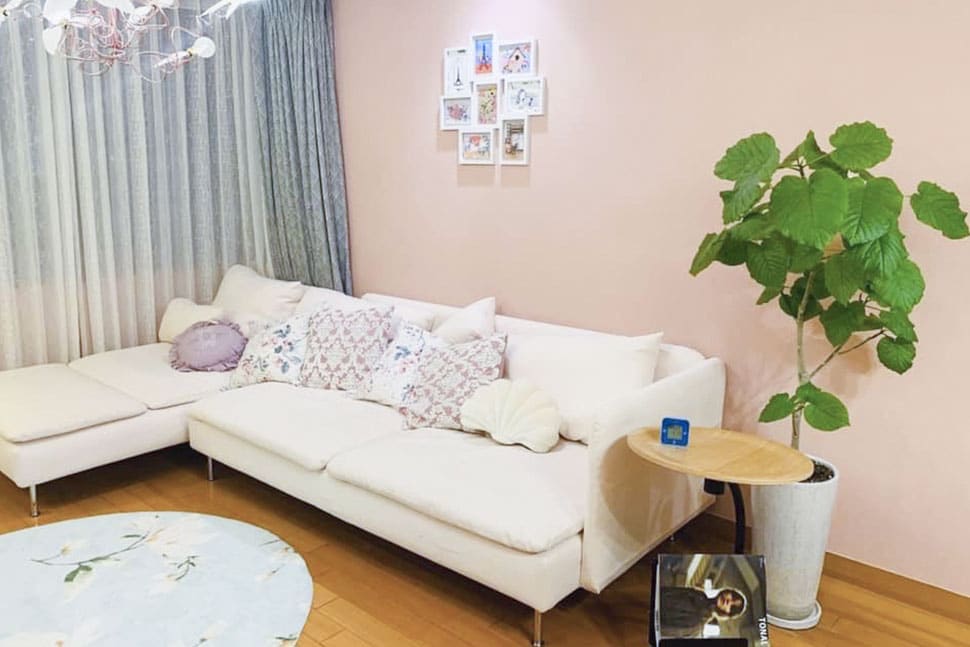 サマリーポケットにモノを預けて部屋がスッキリ