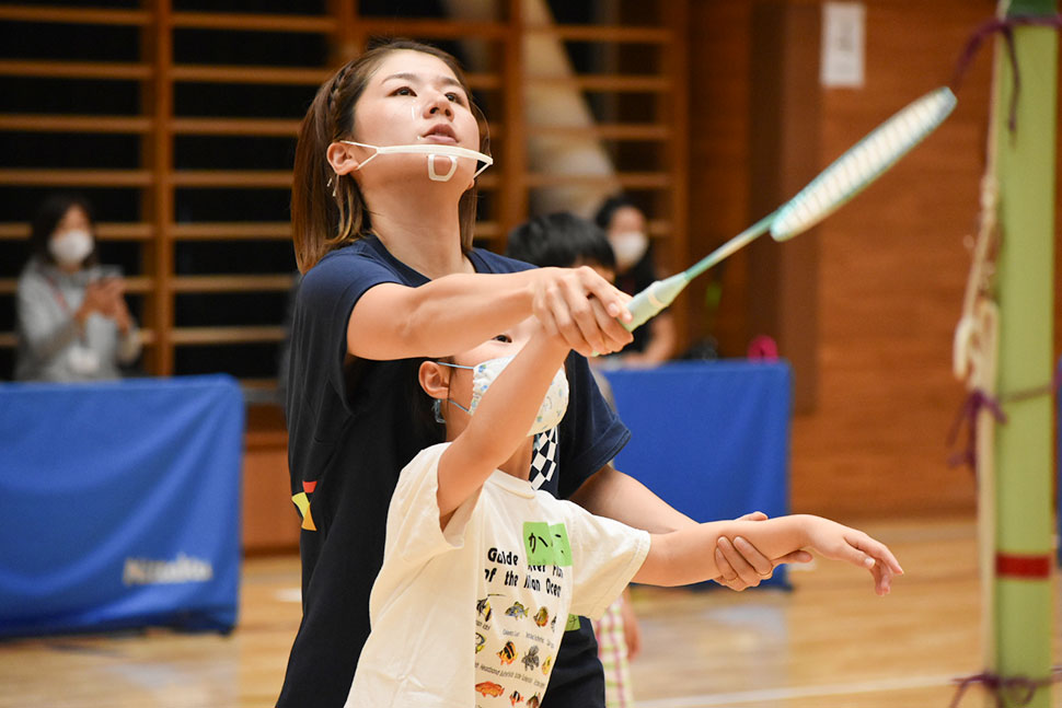 子どもたちにバドミントンを指導することに一番やりがいを感じる