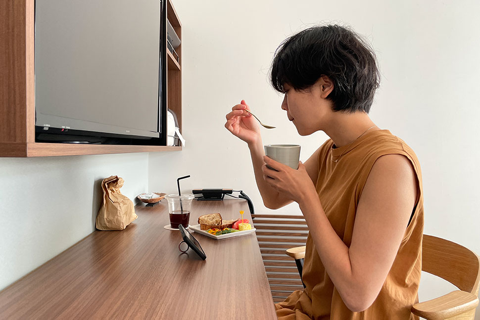 中食や外食を活用して楽しんでいる