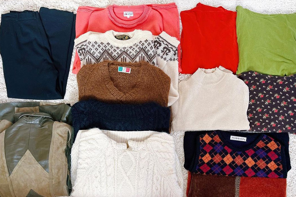 かさばる冬服を中心にセレクト。お気に入りの服をカビさせたくない!