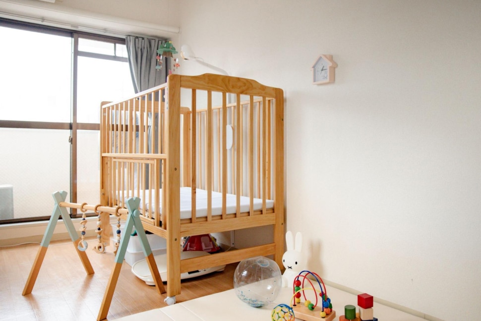 大量の本がなくなり、子供が安心して過ごせる部屋になった