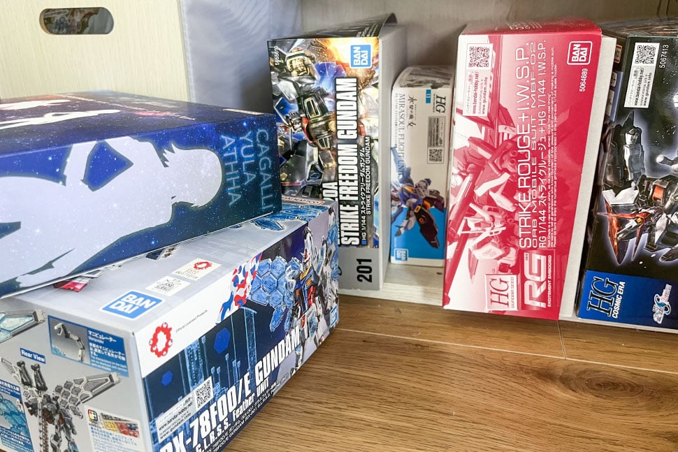 趣味のフィギュアの箱が山積みされているのが今の収納の悩み