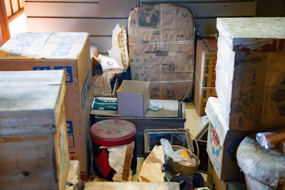 使われていない部屋に置かれていた大量のモノは運び出すだけでも一苦労